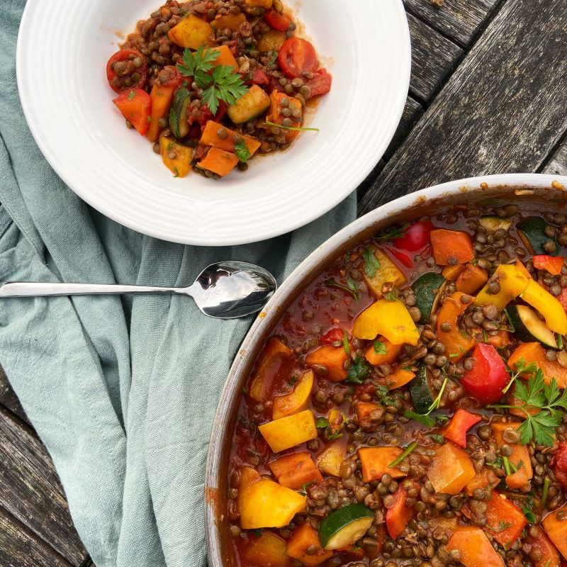 Linzenschotel met zoete aardappel